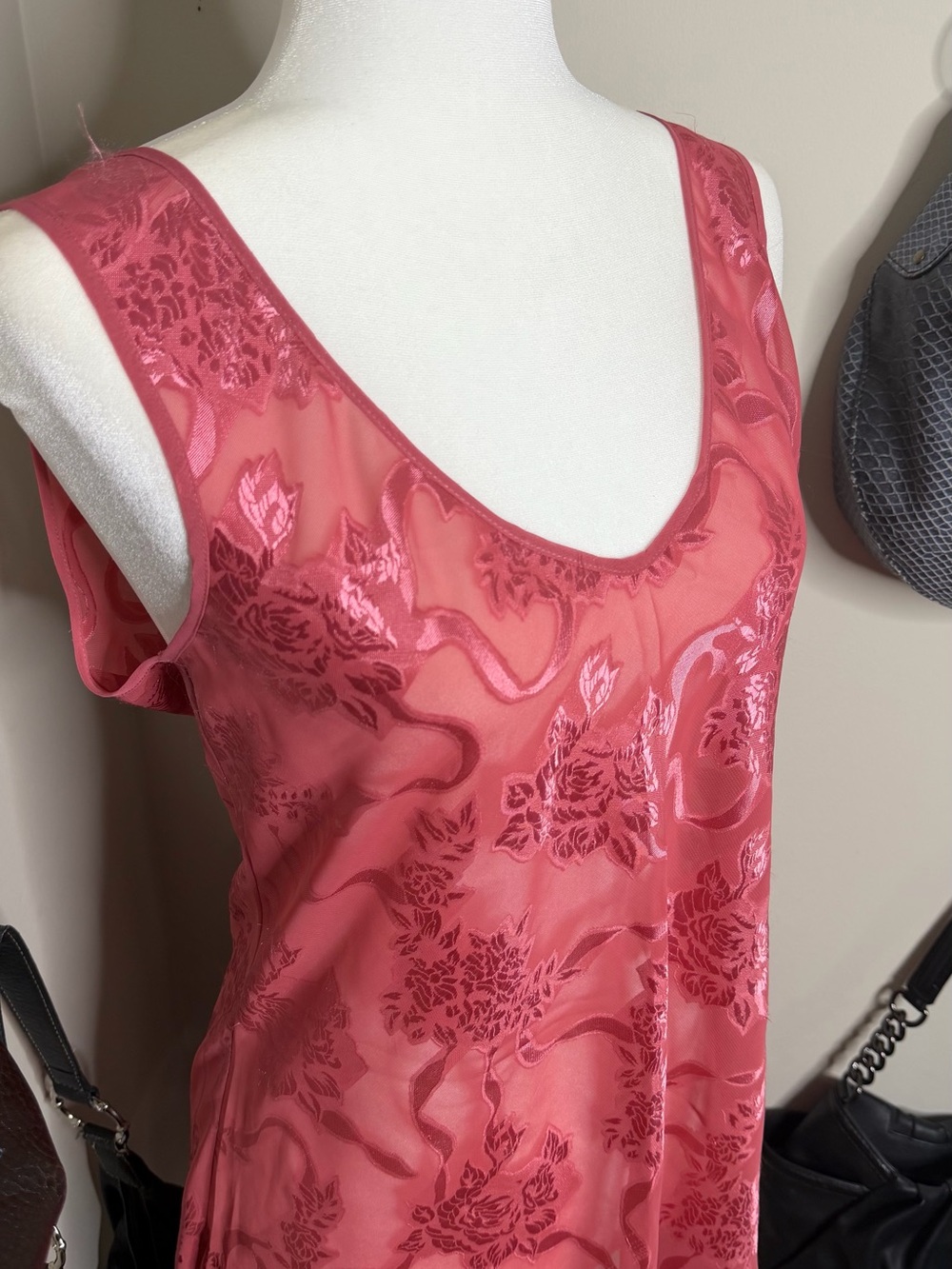 VTG 90s Victoria’s Secret Pink Floral Slip Dress - Size M